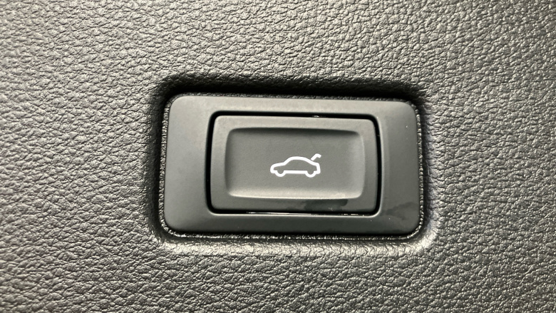 Audi Q5 50 TFSI e Quattro S Line 5dr S Tronic Estate